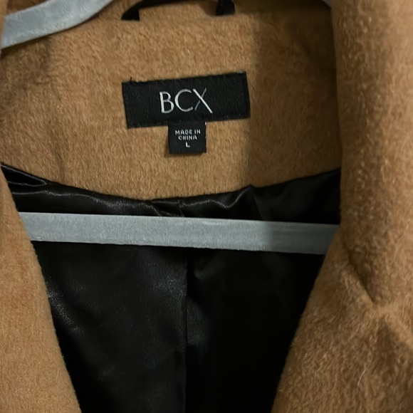 Classic camel coat - Picture 3 of 3